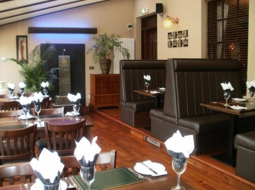 Фото The City Hotel