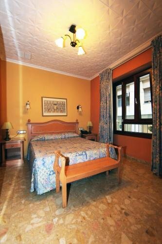 Hotel Hostal Victoria, Malaga, photo