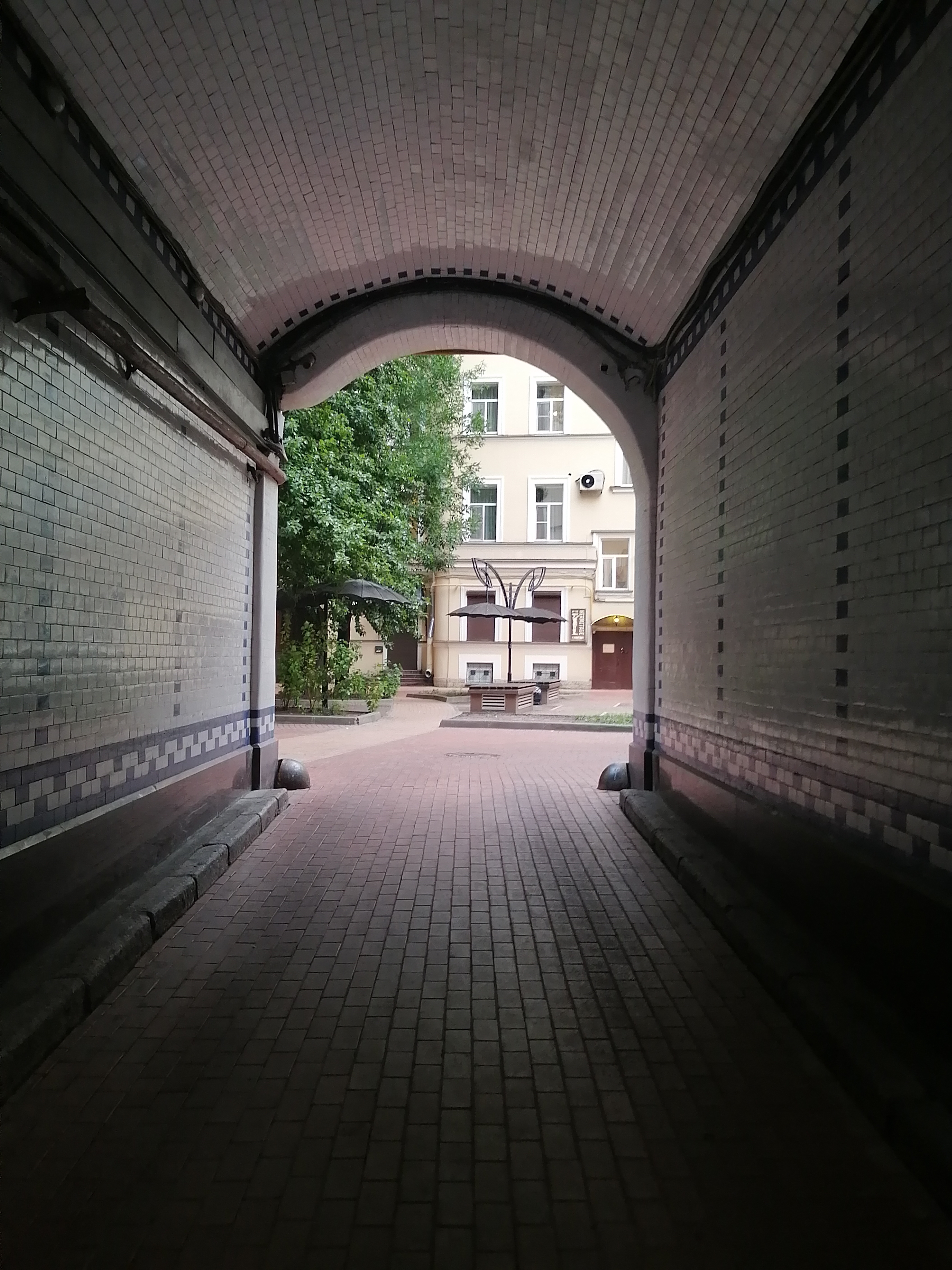 Фото У Эрмитажа