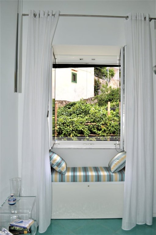 Фото La Corte Dei Naviganti B&b - Amalfi Coast - Cetara