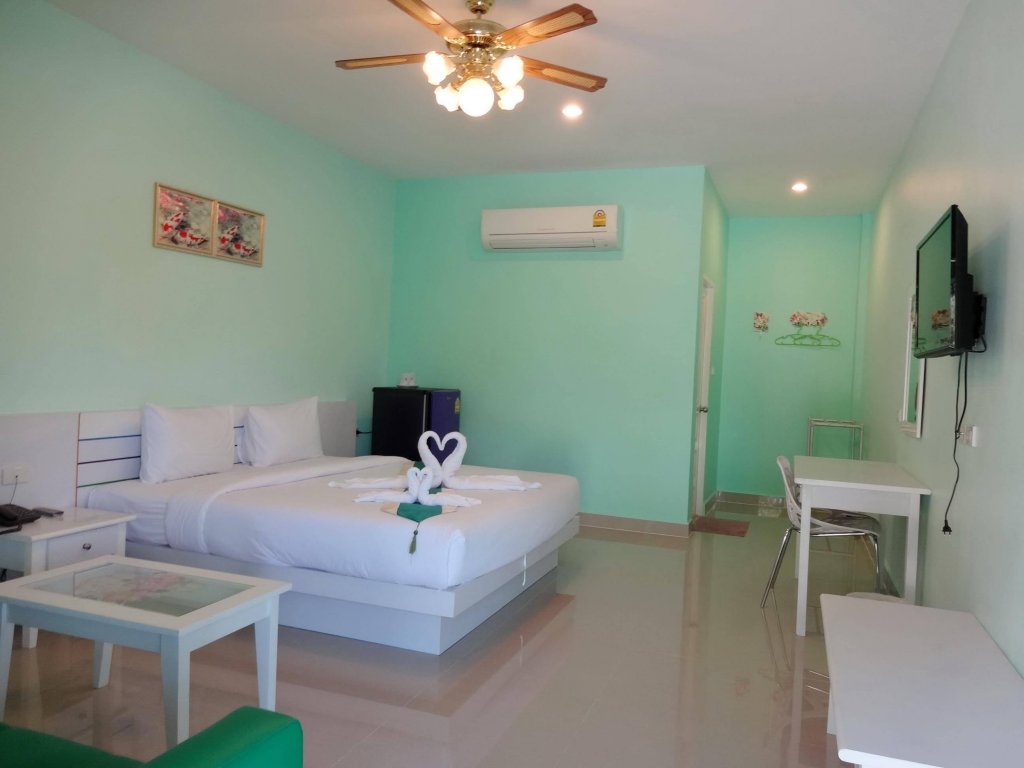 Фото Holland Resort Phuket