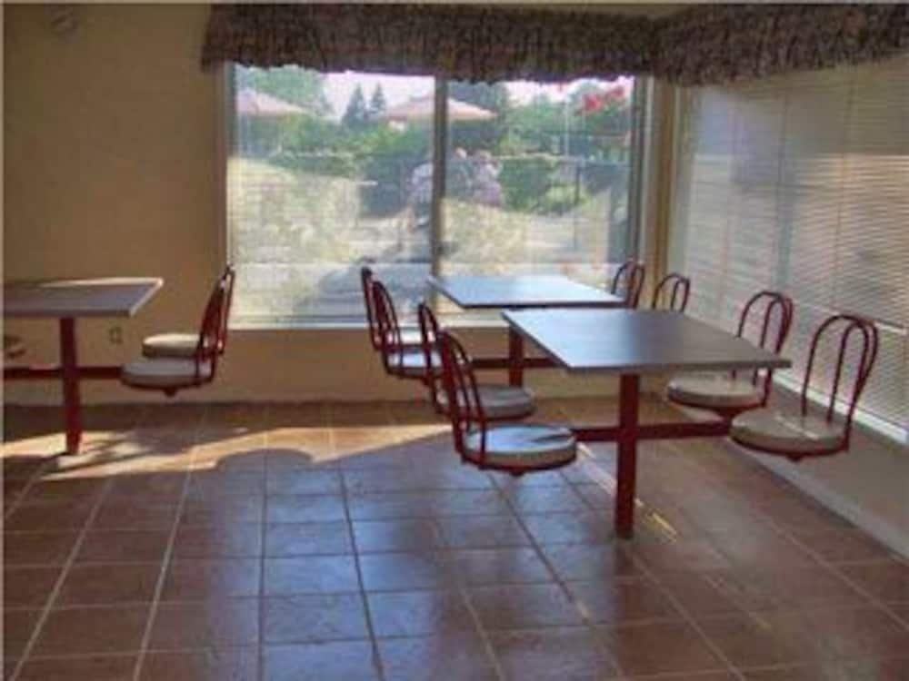 Фото Surfside Inn