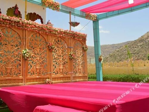 Гостиница Parvat Valley Resort в Пушкаре