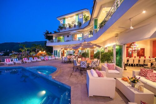 Гостиница Casa Yvonneka, Private Luxury Villa в Пуэрто-Вальярта
