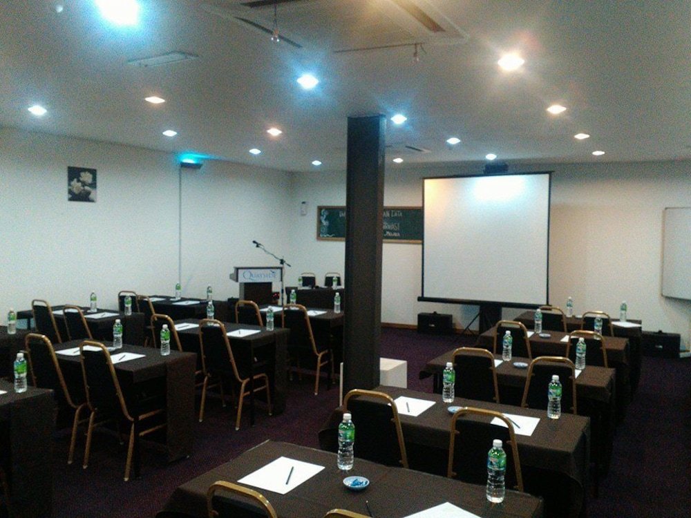 Фото Quayside Hotel