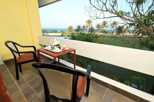 Гостиница The Ashok Beach Resort
