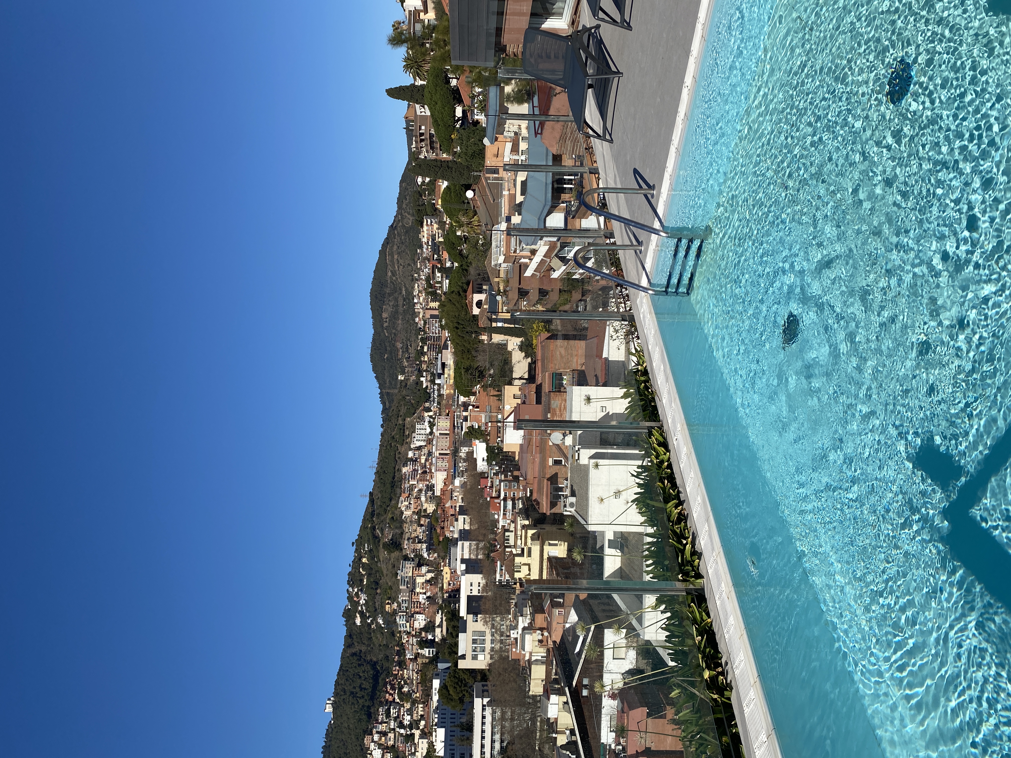 Фото Отель Catalonia Park Güell