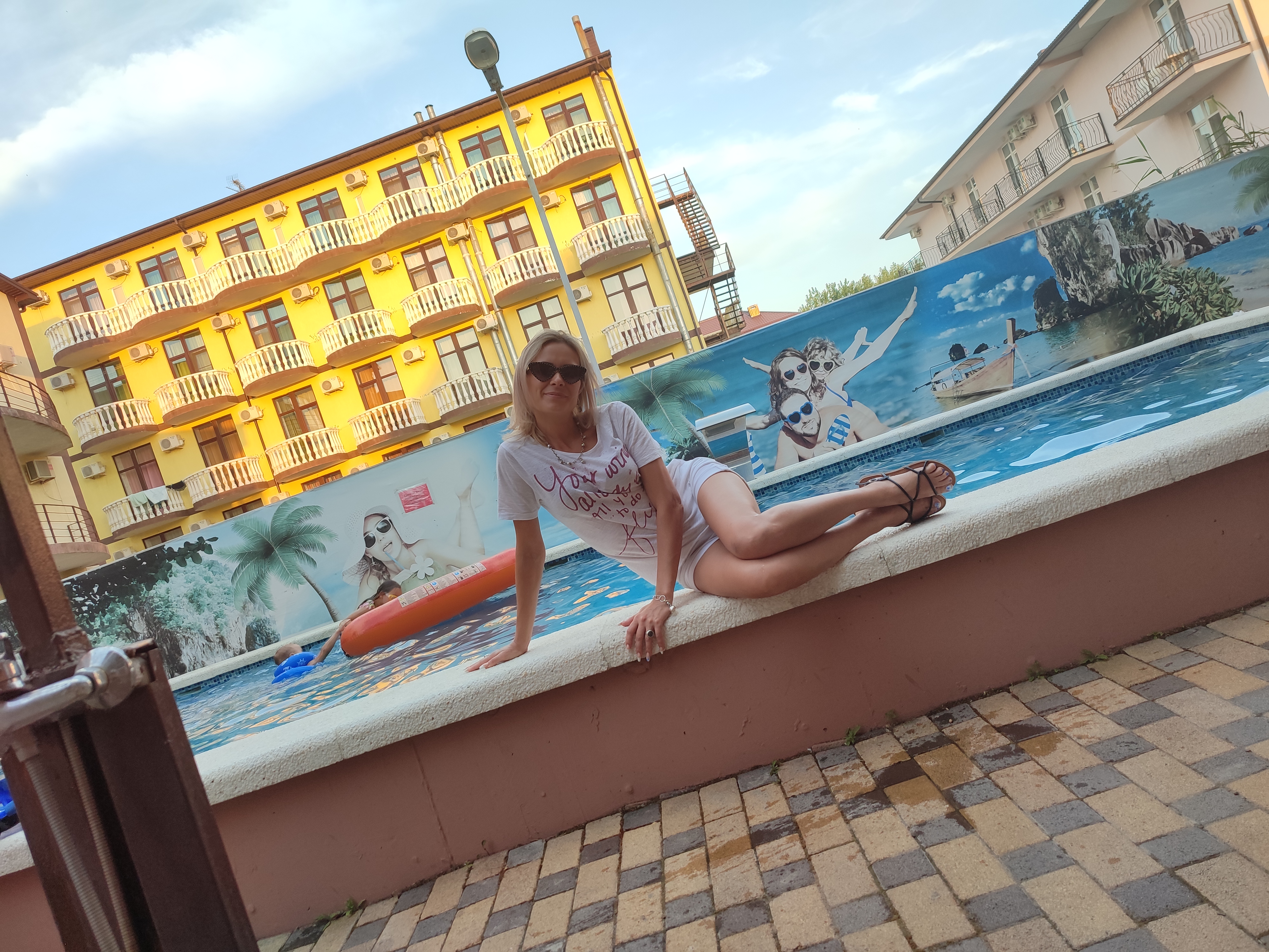 Фото Камела