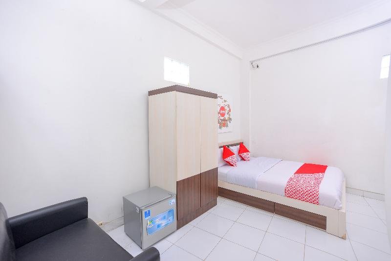 Фото RedDoorz Syariah @ Wisma Arya 2