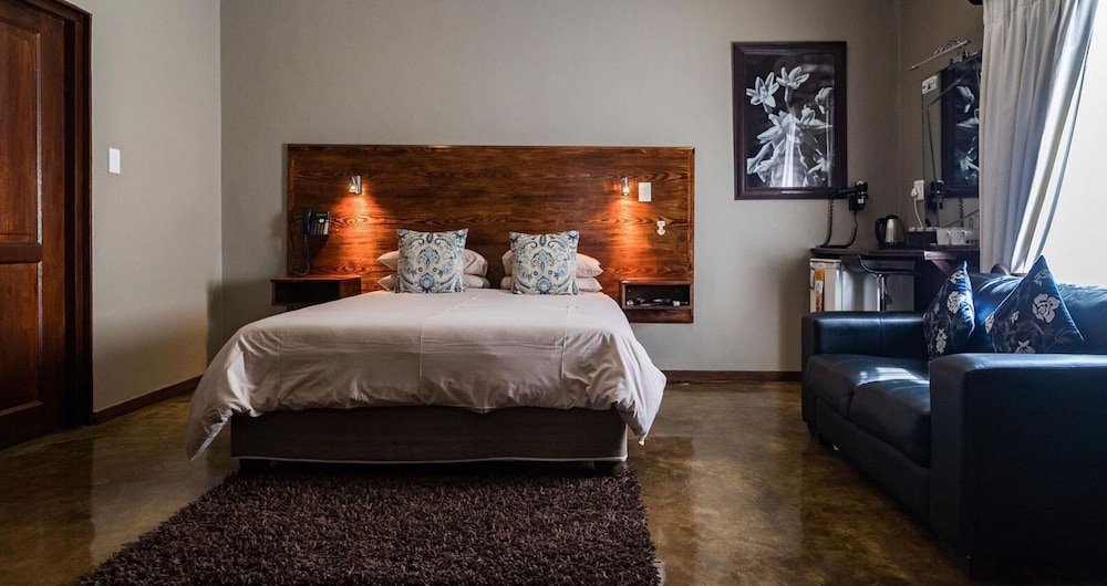 Фото About Guest Lodge