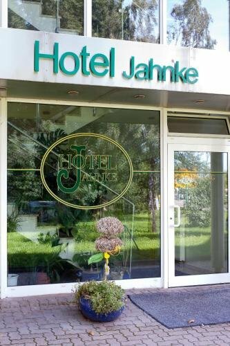 Гостиница Hotel Jahnke в Нойбранденбурге