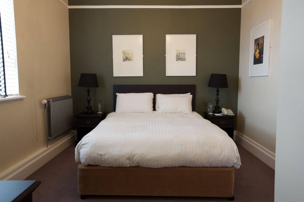 Фото White Hart Hotel