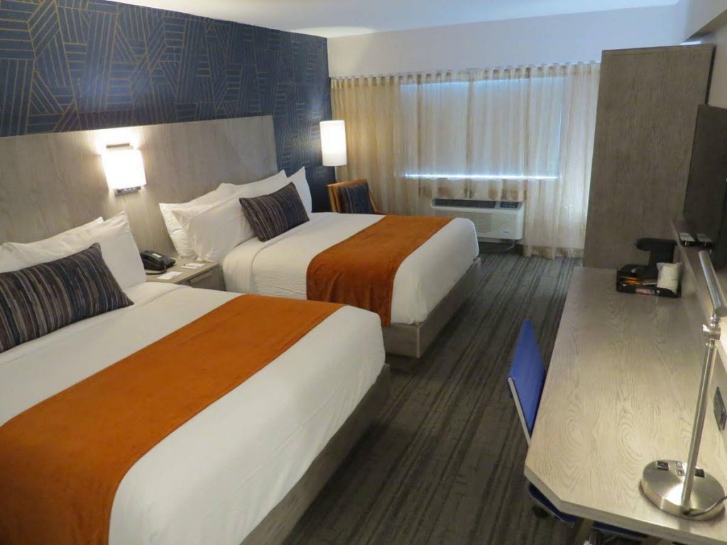 Фото Best Western Plus Landmark Inn