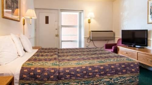 Фото The University Inn Ann Arbor