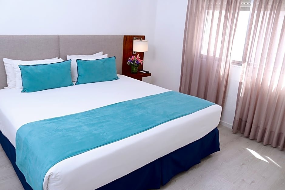 Фото Le Petit Suites