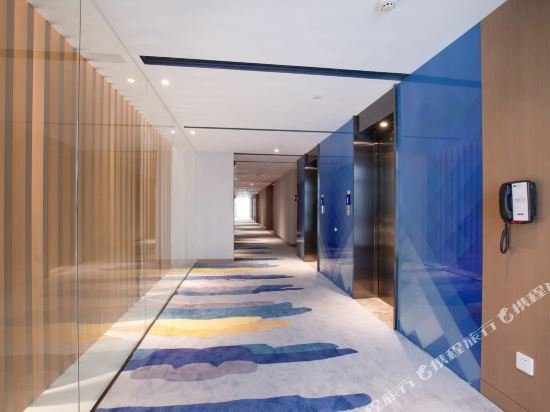 Фото Holiday Inn Express Shanghai Hongqiao North, an Ihg Hotel