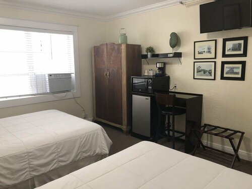 Гостиница Hotel Ponce de Leon в Корал Гейблс
