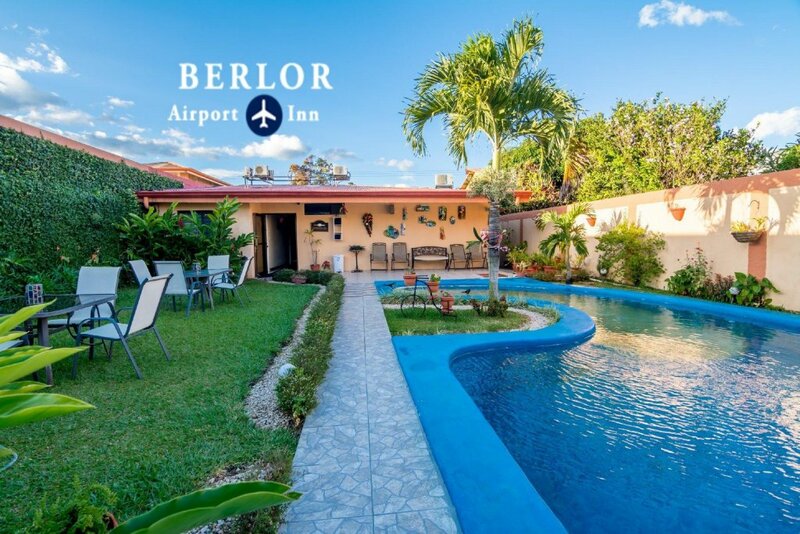 Гостиница Berlor Airport Inn в Алахуэла