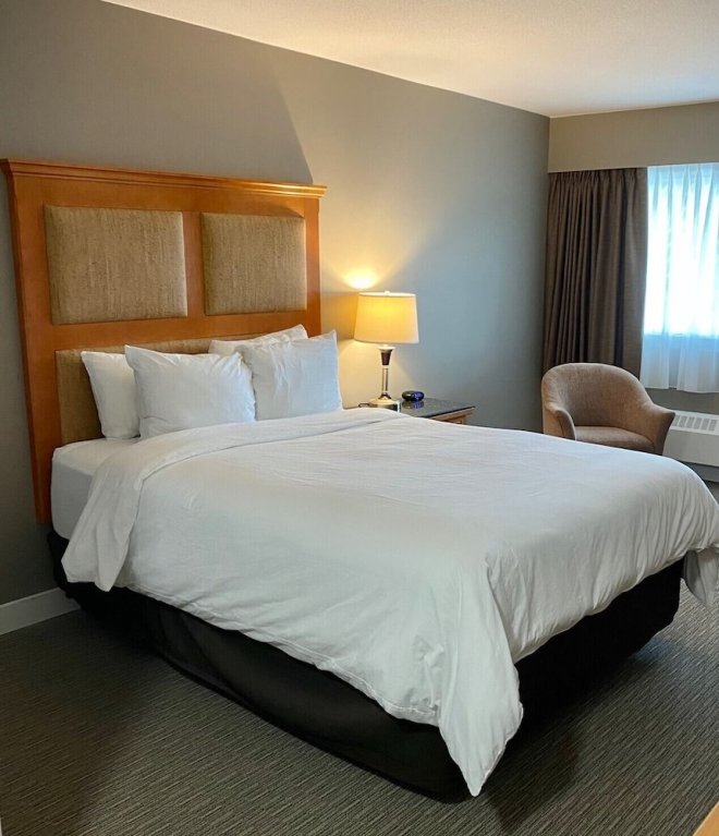 Фото Anavada Inn & Suites - Prince George