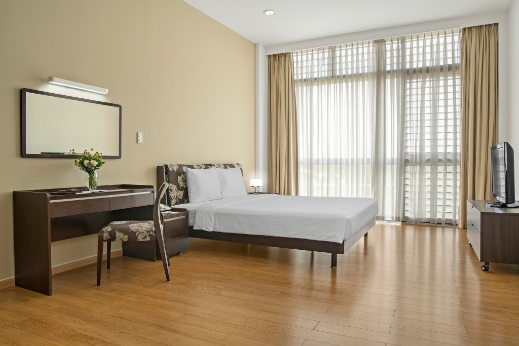 Фото Crescent Residence