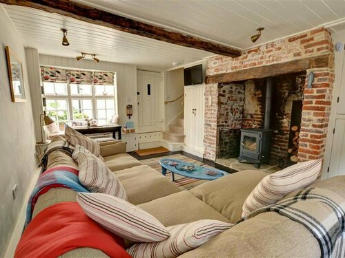 Жильё посуточно Characteristic Holiday Home With Courtyard in Authentic Little Street in Deal