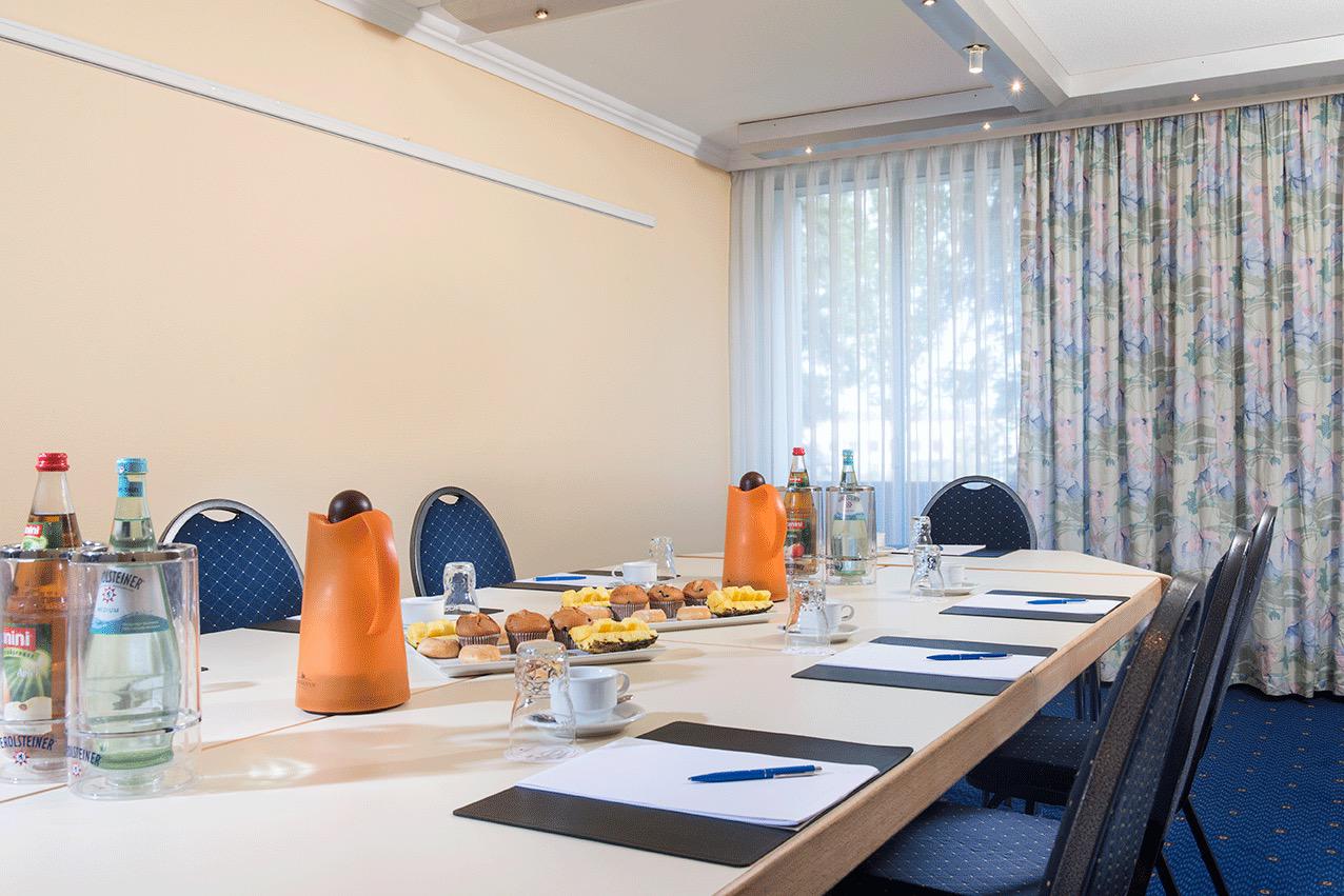 Фото Wyndham Garden Kassel