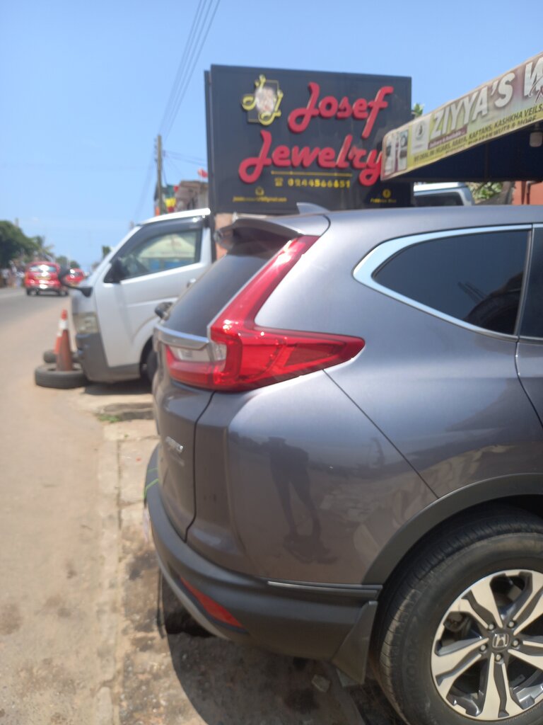 Jewelry store Josef Jewelery, Accra, photo