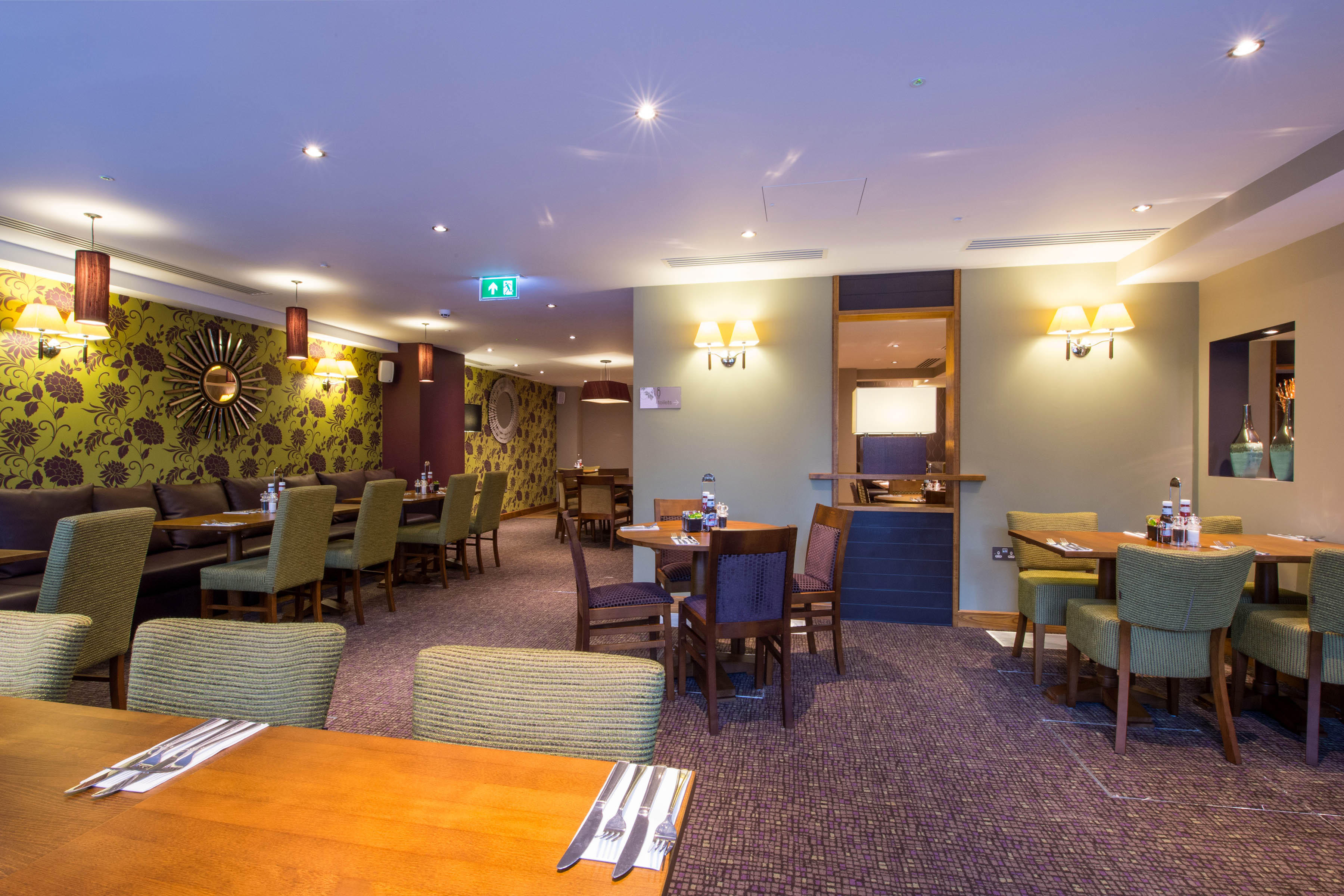 Фото Premier Inn London St. Pancras