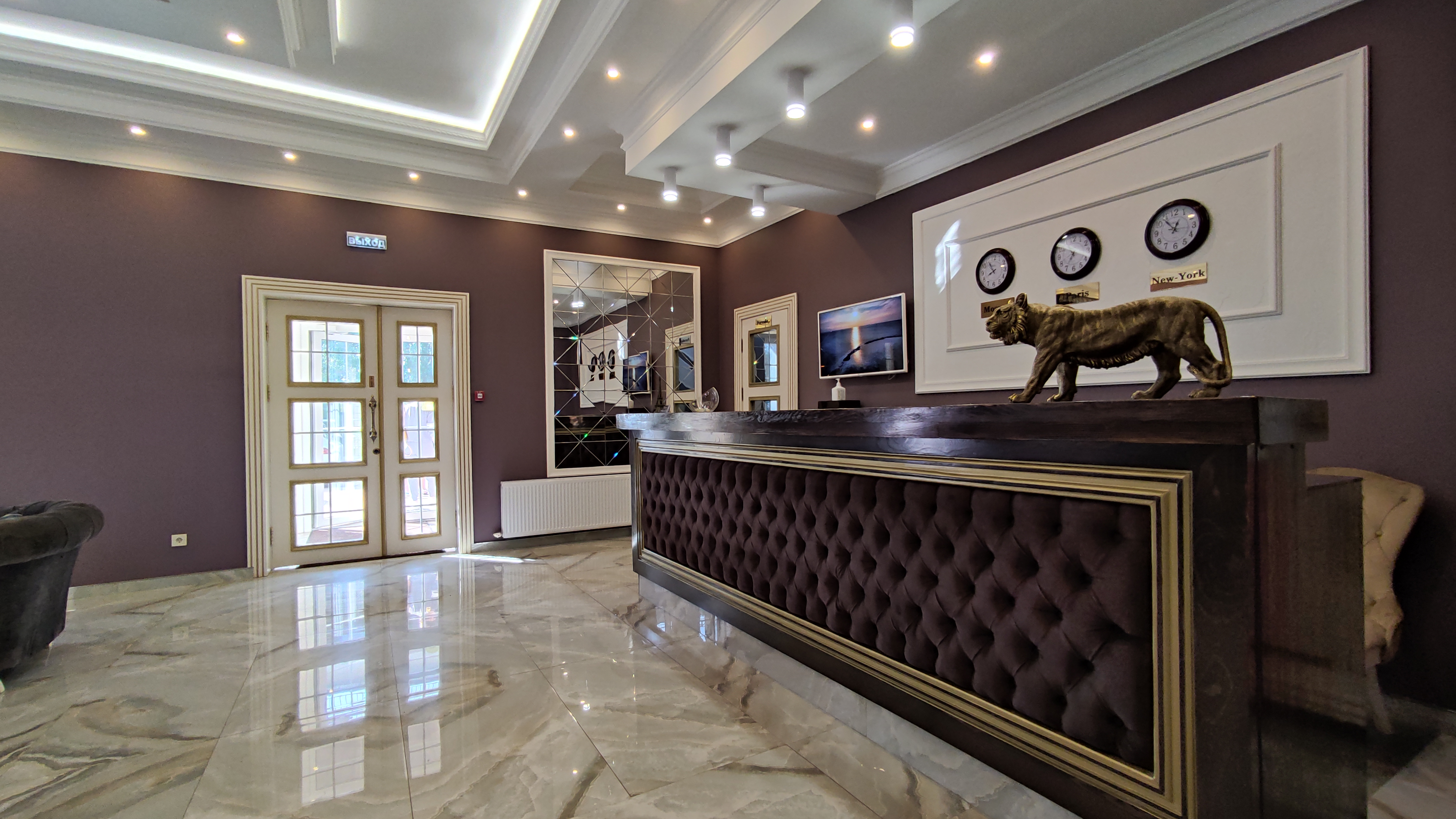 Фото отеля 1