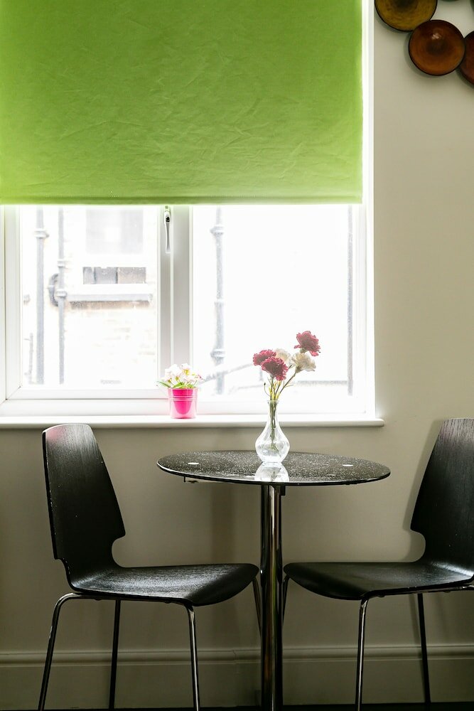 Фото Edgware Road Apartments