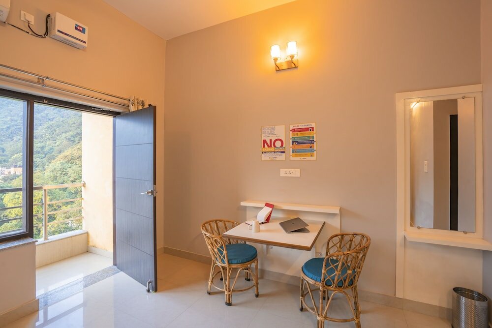 Фото GoSTOPS Rishikesh Lakshman Jhula - Hostel