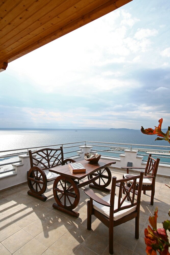 Фото Aegean Wave Hotel