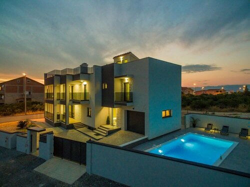 Гостиница Villa Nika in Zadar With 6 Bedrooms and 4 Bathrooms в Задаре