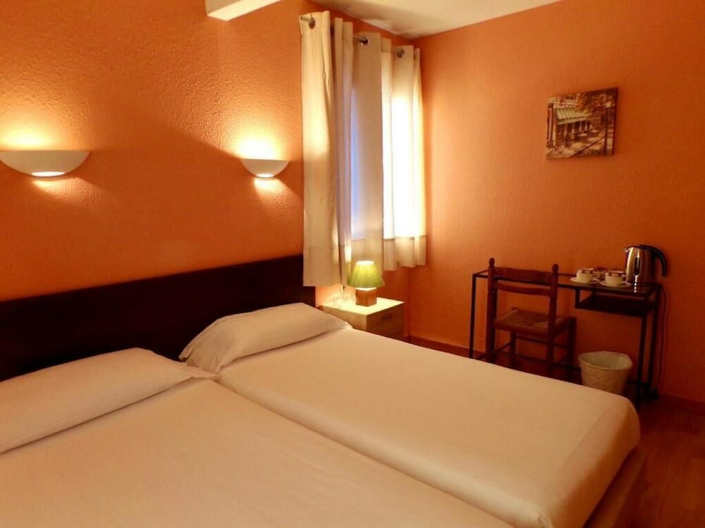 Фото Hotel Roc de St Miquel