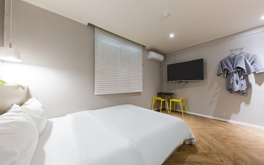 Фото Daejeon Yongjeon Hotel Ben