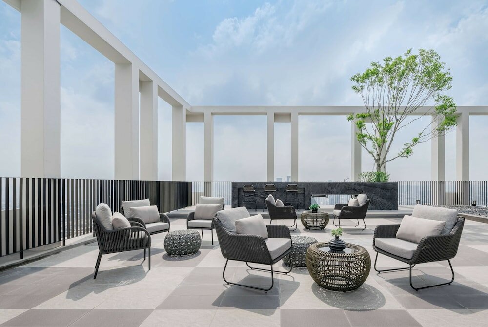 Фото Ramada by Wyndham Bangkok Sukhumvit 87