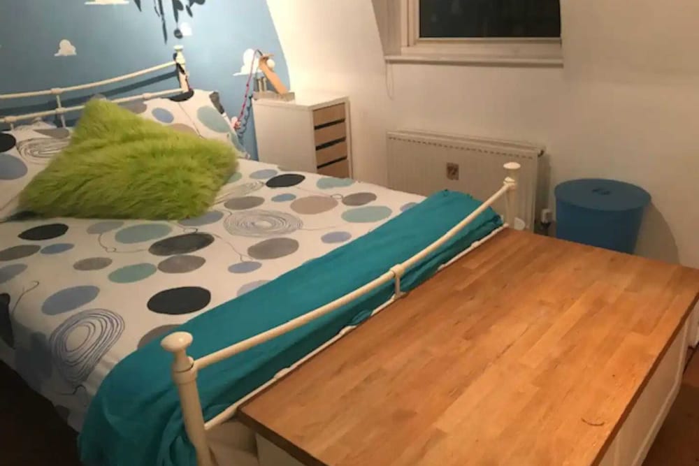 Фото Cheerful 4 Bedroom Home in the Heart of London