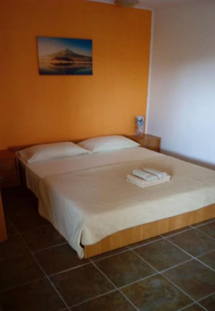 Фото Igo - 40 m From Pebble Beach - Sa1