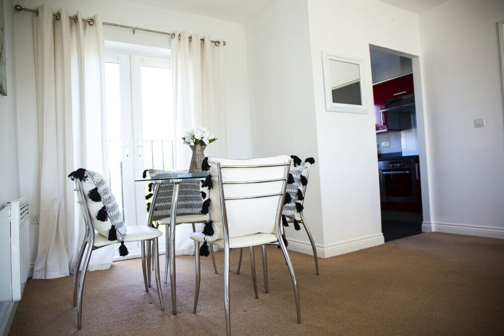 Фото Superb Apartment in Stratford Upon Avon With Free Parking & Wi-fi