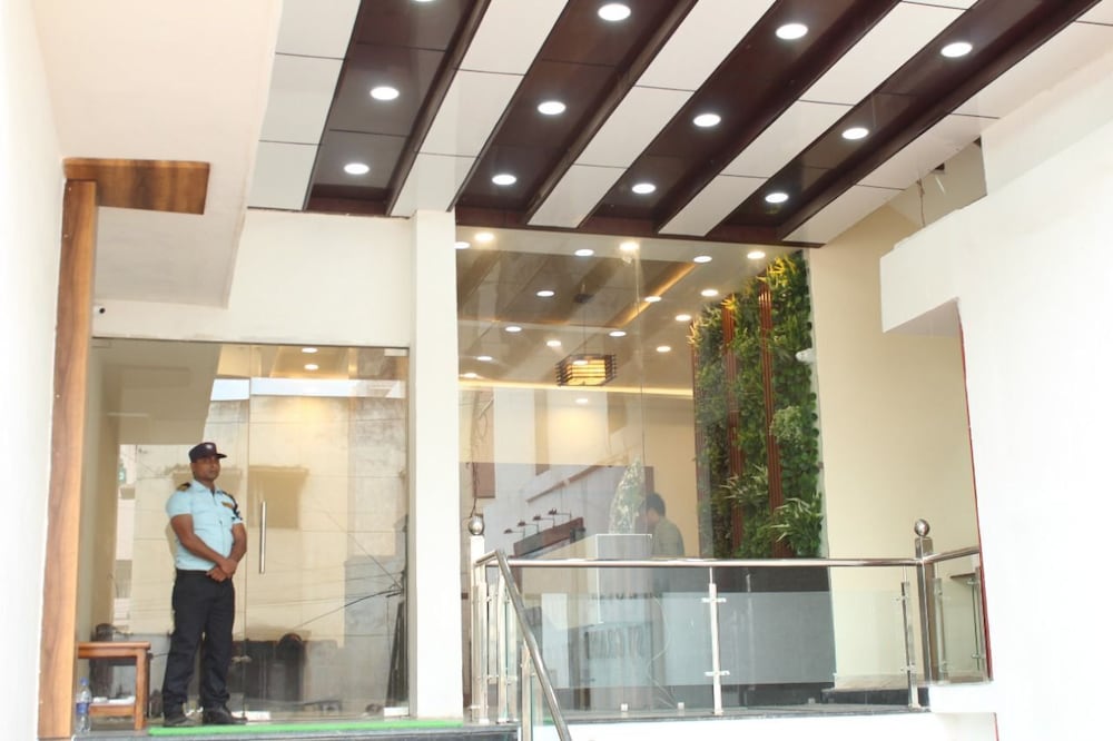 Фото Hotel SV Grand Varanasi