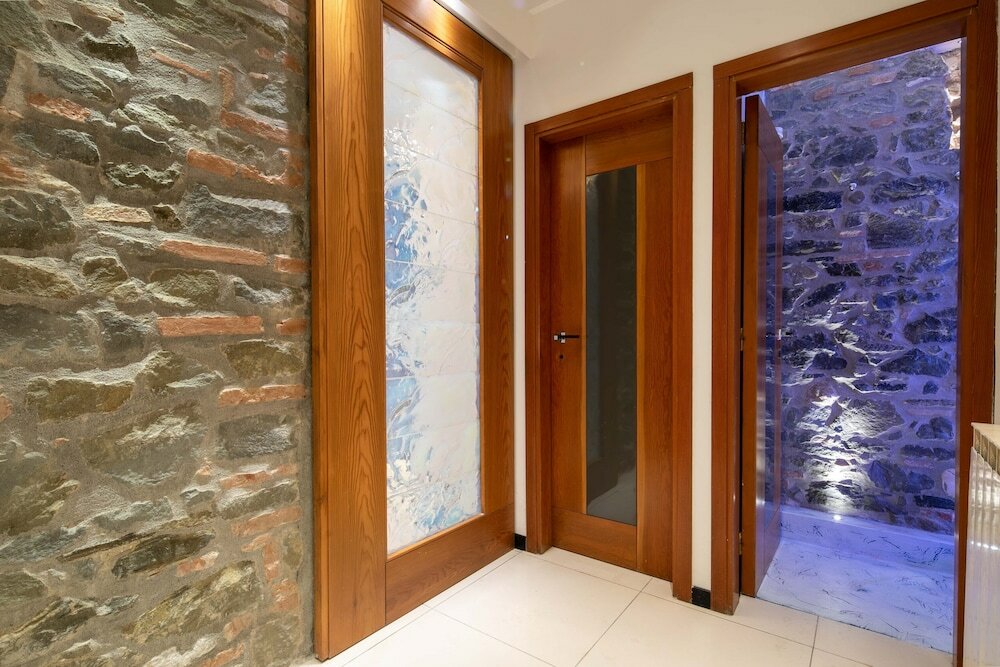 Фото Ponte Rosso Modern