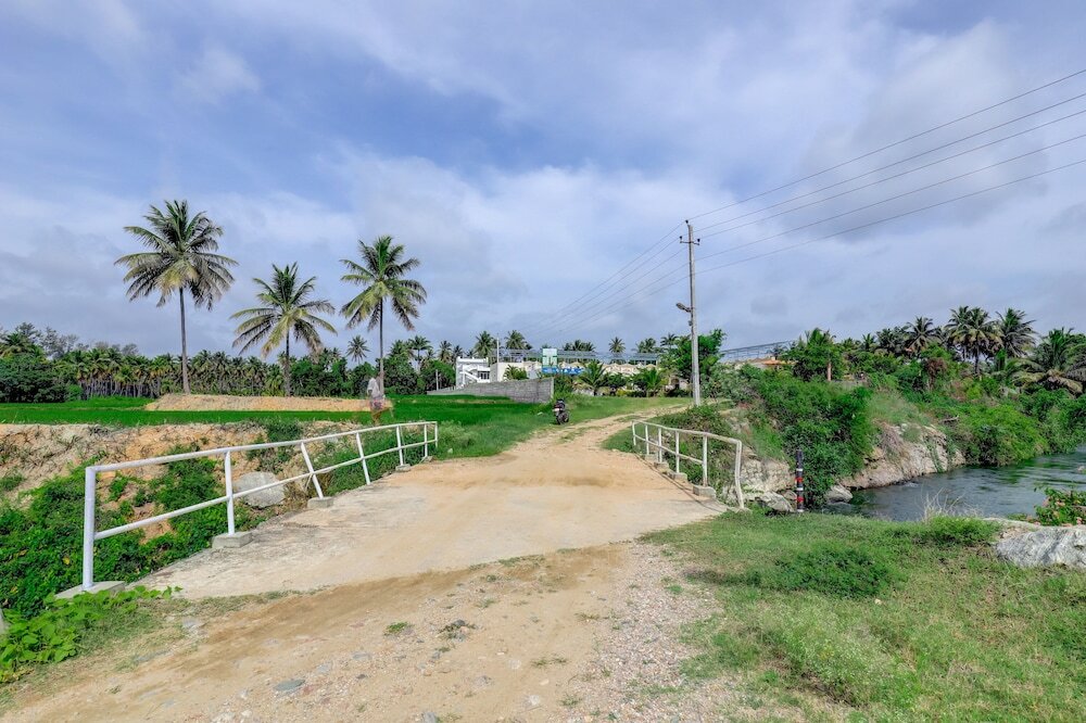 Фото Ezzenza Royal Garden Brindavan Resort