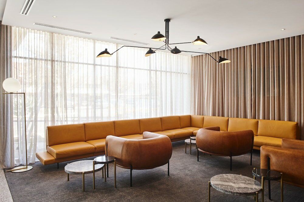 Фото The Gem Hotel