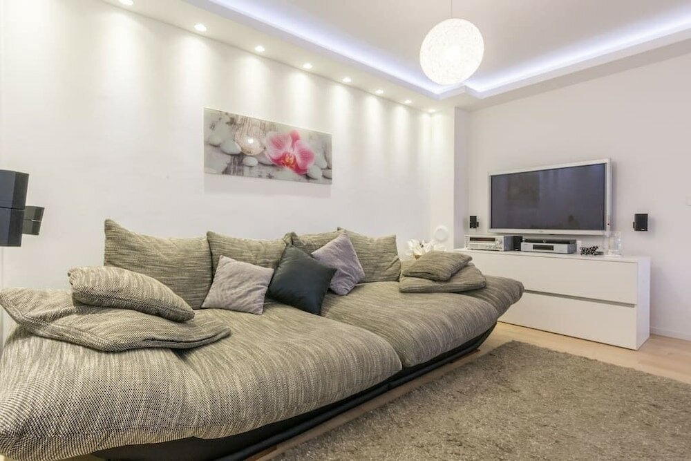 Фото Luxury Villa White Rose with the Pool