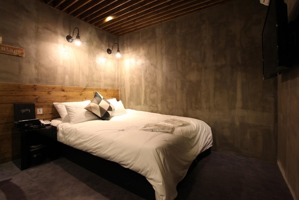 Фото Suwon Station The Byeol