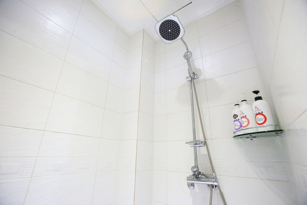 Фото Suwon Yeongtong Sg Hotel