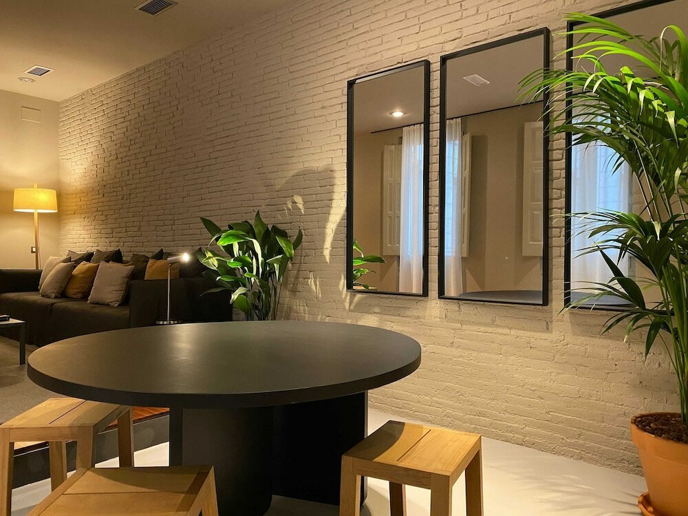 Фото Uma Suites Pau Claris