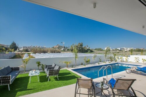 Гостиница Villa Prol19, Beautiful 3bdr Protaras Villa With Pool, Close to Fig Tree Bay