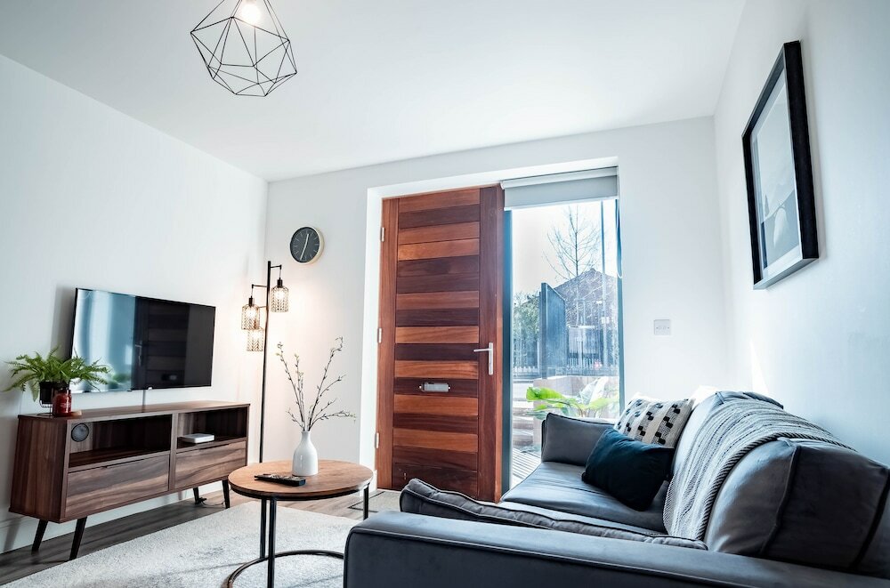 Фото The Interchange Apartment by Opulent