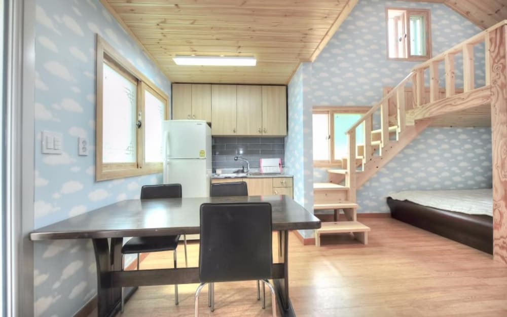 Фото Yangyang Pool&valley Camping Place